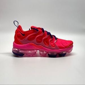 NIKE Air VaporMax Plus Neon Red